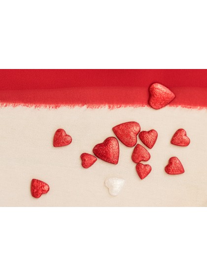 BAG OF 50GR 3D HEARTS TO DISPERSE RED 