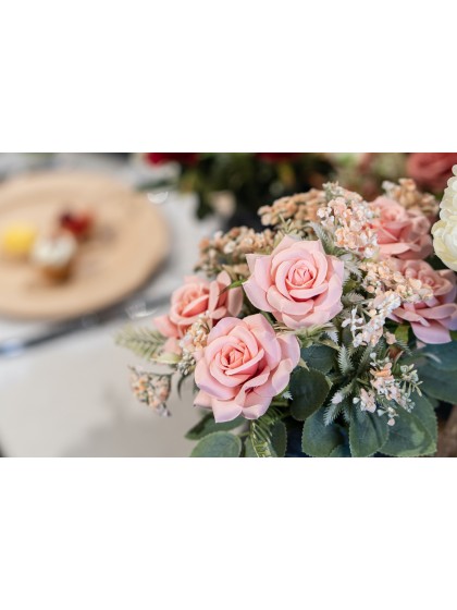 BOUQUET DE 5 ROSES AV FEUILLAGES VIEUX ROSE 40.5CM