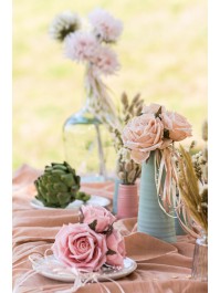 BUNCH OF 3 ROSE TAN ROSES 16CM X 10CM X 70CM