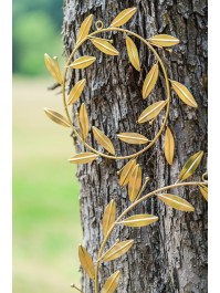 GOLD METAL LEAVES WREATH TO HANG DIA 20CM (29CM X 1CM X 36CM)