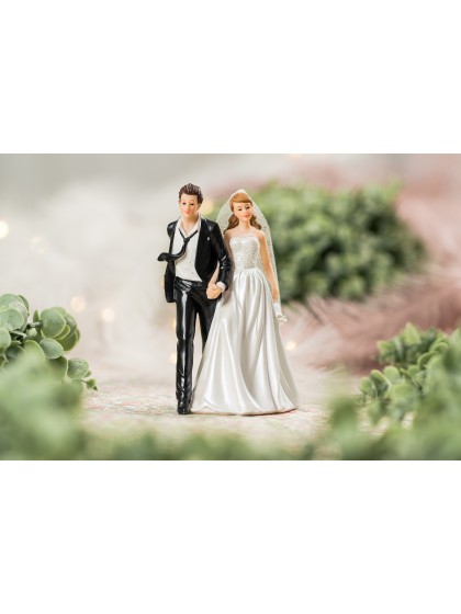 RESIN MARRIED COUPLE END OF THE NIGHT 9.3CM X 8.5CM X 15.2CM