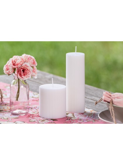 WHITE FLUTED PILLAR CANDLE DIA 7CM X 7.5CM
