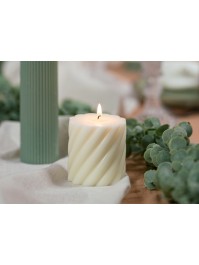 IVORY SPIRAL PILLAR CANDLE DIA 7CM X 7.5CM