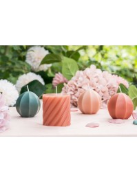 PINK FLAMINGO SPIRAL PILLAR CANDLE DIA 7CM X 7.5CM