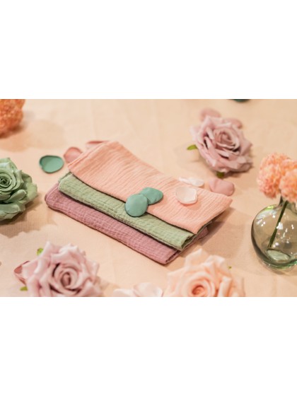 4 PEACH EMBOSSED COTTON NAPKINS 40CM X 40CM