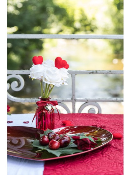 RED GLASS VASE WITH HEART RIBBON DIA 5.5CM X 10.5CM
