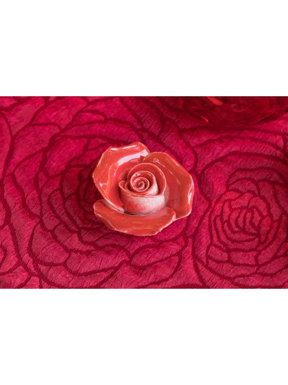 SET 2 RED CERAMIC ROSES 4.5CM X 5CM X 2.5CM