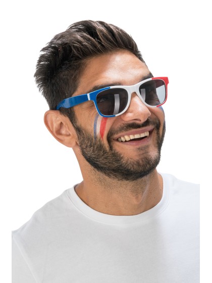 KIT SUPPORTER 3 PCS FRANCE BRETELLES: 2.5CM X 0.5CM X 100CM
NOEUD PAPILLON: 13CM X 1.5CM X 7CM
LUNETTES: 14.5CM X 4.5CM