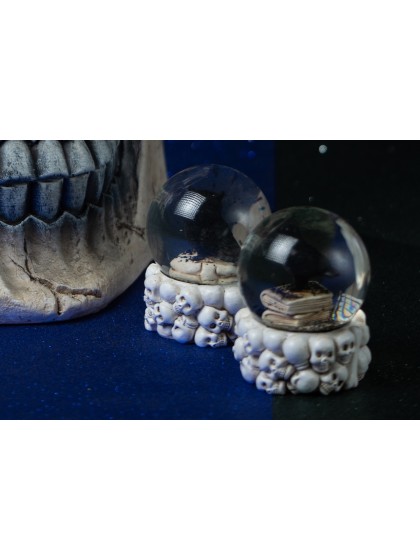 SKULLS WATER GLOBE - 3 ASS DIA 7CM X 9CM