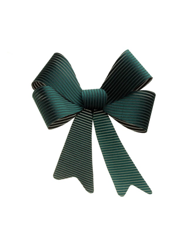 1 GREEN CORDUROY VELVET BOW 36.5CM X 50.8CM