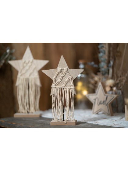 NATURAL WOODEN STAR MACRAME ON BASE 15CM X 4.5CM X 25CM
