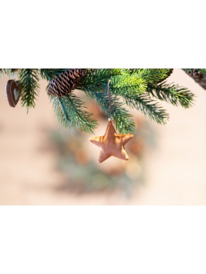 SACHET 4 MINI DECORATIONS VELOURS AMBRE 3 MOD ASS ENV 7CM X 7CM