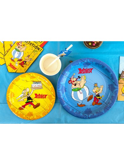 8 PLATES PLASTIC FREE ASTERIX®  23CM
