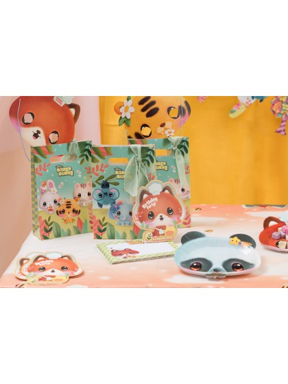 SET 4 SACS CADEAUX PAPIER BANGOBERRY © 15.8CM X 23.6CM