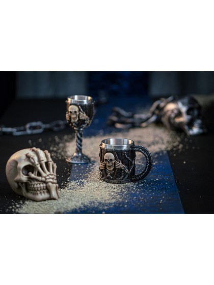 PRISONNER SKULL RESIN MUG DIA 9.5CM X 10CM