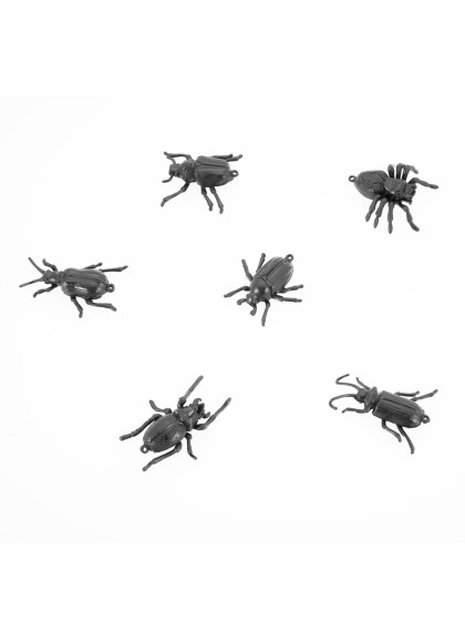 LOT 6 INSECTES NOIRS PVC 6CM X 4CM