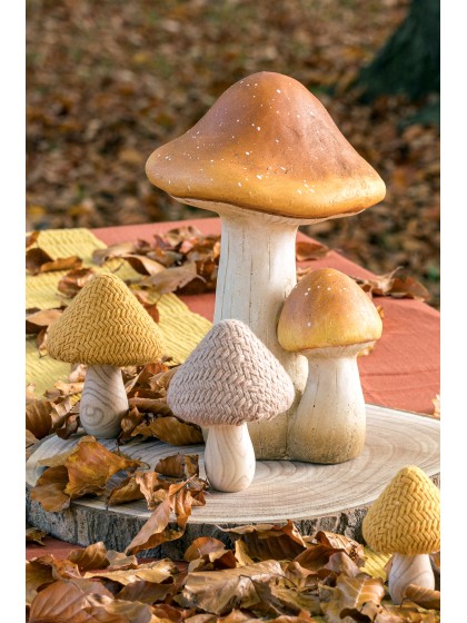 PILZ TRICOT BEIGE AUF HOLZFUSS DIA 9.5CM X 14CM