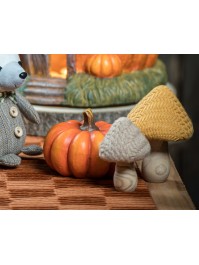 PILZ TRICOT BEIGE AUF HOLZFUSS DIA 9.5CM X 14CM