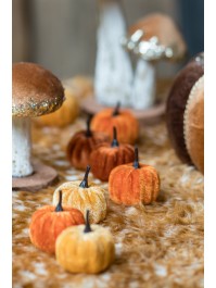 9 VELVET PUMPKINS IN NET - 3 COL ASS DIA 5CM X 6CM HT