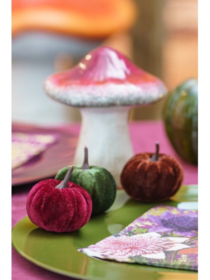 9 VELVET PUMPKINS IN NET - 3 COL ASS DIA 5CM X 6CM