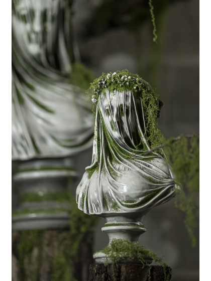 POLYRESIN GHOST LADY BUST 20CM X 14CM X 34CM