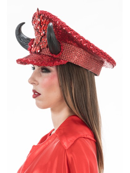 CHAPEAU DIABLESSE ROUGE 27CM X 30CM X 17CM