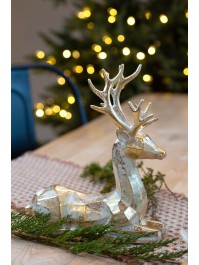 GOLDEN PLASTIC GEOMETRIC SITTING DEER 22CM X 8CM X 27CM