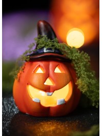 PETITE CITROUILLE CHAPEAU POINTU AVEC LED 6.5CM X 6CM X 8.5CM