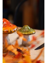 MINI GREEN TERRACOTTA MUSHROOM 8.5CM X 8.5CM X 9CM