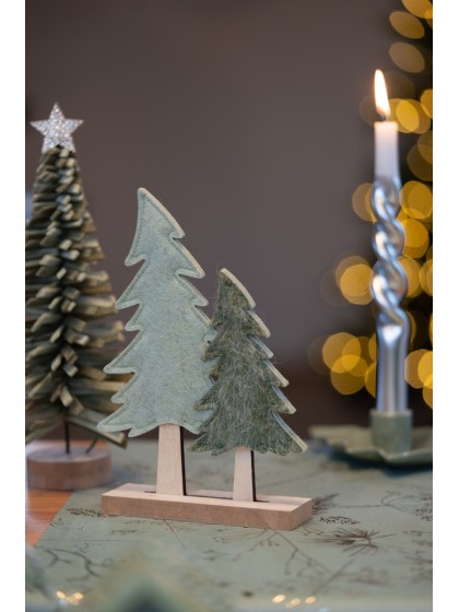 2 GREEN FELT XMAS TREES ON WOODEN BASE 13CM X 4CM X 21CM