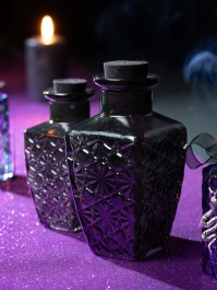 BLACK TEXTURED GLASS BOTTLE 6.5CM X 6.5CM X 13.5CM