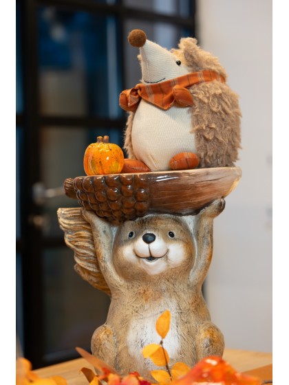 XL MAGNESIA STOOL SQUIRREL WITH NUT 29CM X 28CM X 34CM