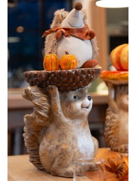 XL MAGNESIA STOOL SQUIRREL WITH NUT 29CM X 28CM X 34CM