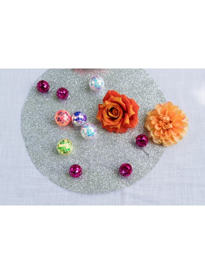 4 SILVER SHIMMER PLACEMATS DIA 34CM