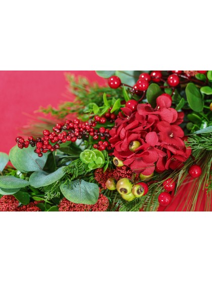 HANGING OR TABLE CENTER RED BERRIES 70CM X 40CM X 14CM