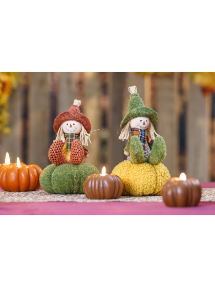 WILLOW SCARECROW ON PUMPKIN 2 ASSORTED DIA 12CM X 18CM