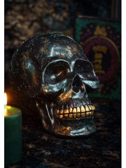 IRIDESCENT GREEN POLYRESIN SKULL WITH LEAVES DECOR 17CM X 25CM X 17.5CM