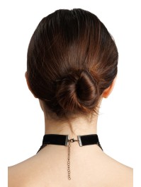 COLLIER RAS DU COU VELOURS NOIR ARAIGNEE RUBIS 30CM X 0.5CM X 9.5CM