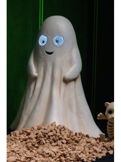 MAGNESIA GHOST WITH LED MOVING EYES 34.5CM X 24CM X 42CM