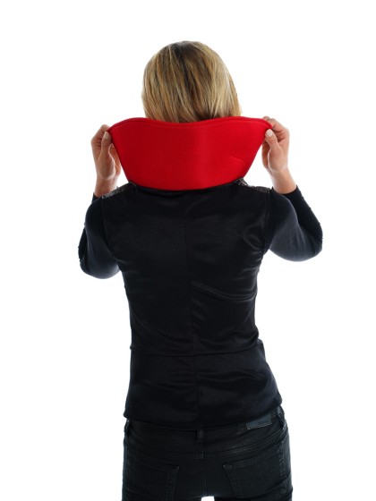 CORSAGE MIT COL MONTANT UND ROSA S-M