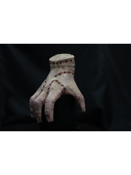 HAND LATEX THING - SCHULTER ACCESSOIRE MITTWOCH - WEDNESDAY © 